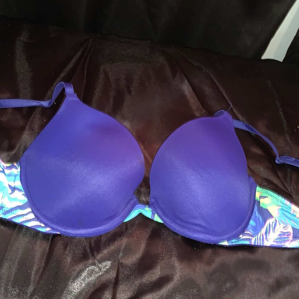 PINK Victoria’s Secret bra 34B